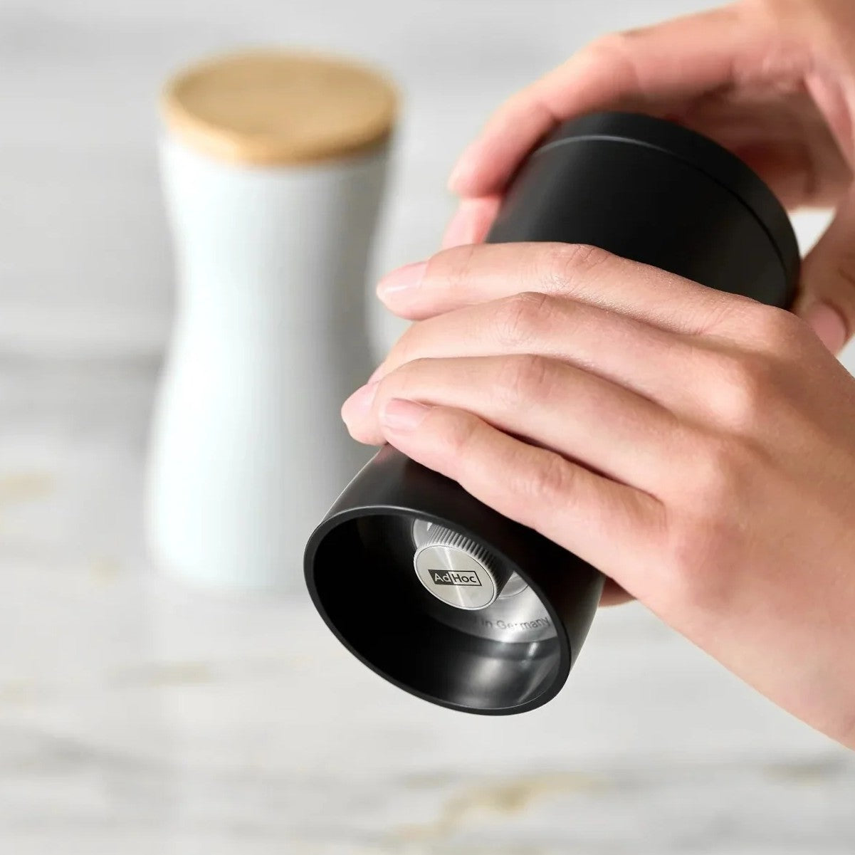 ADHOC Salt & Pepper Grinders Twin Black/White