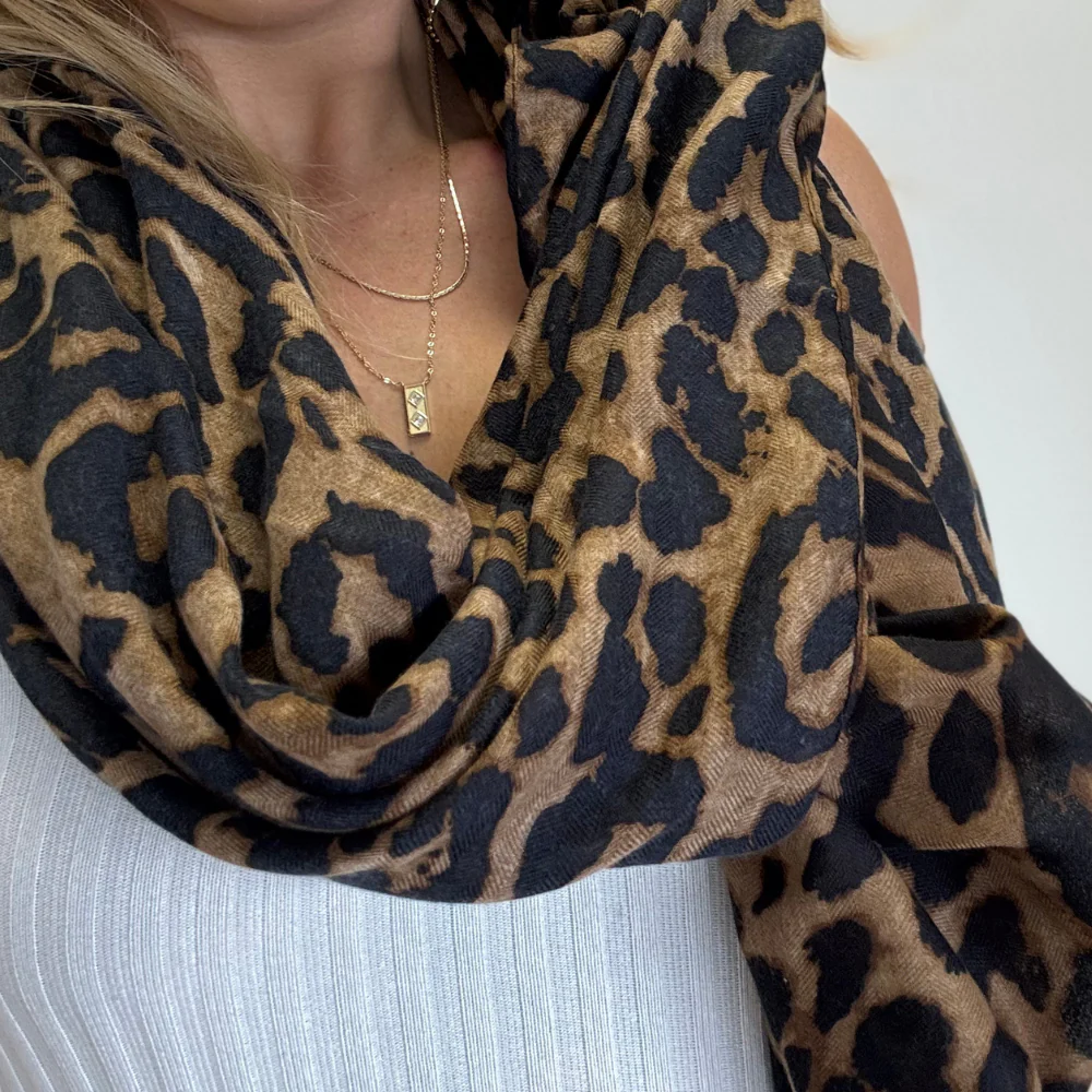 draped Leopard print scarf
