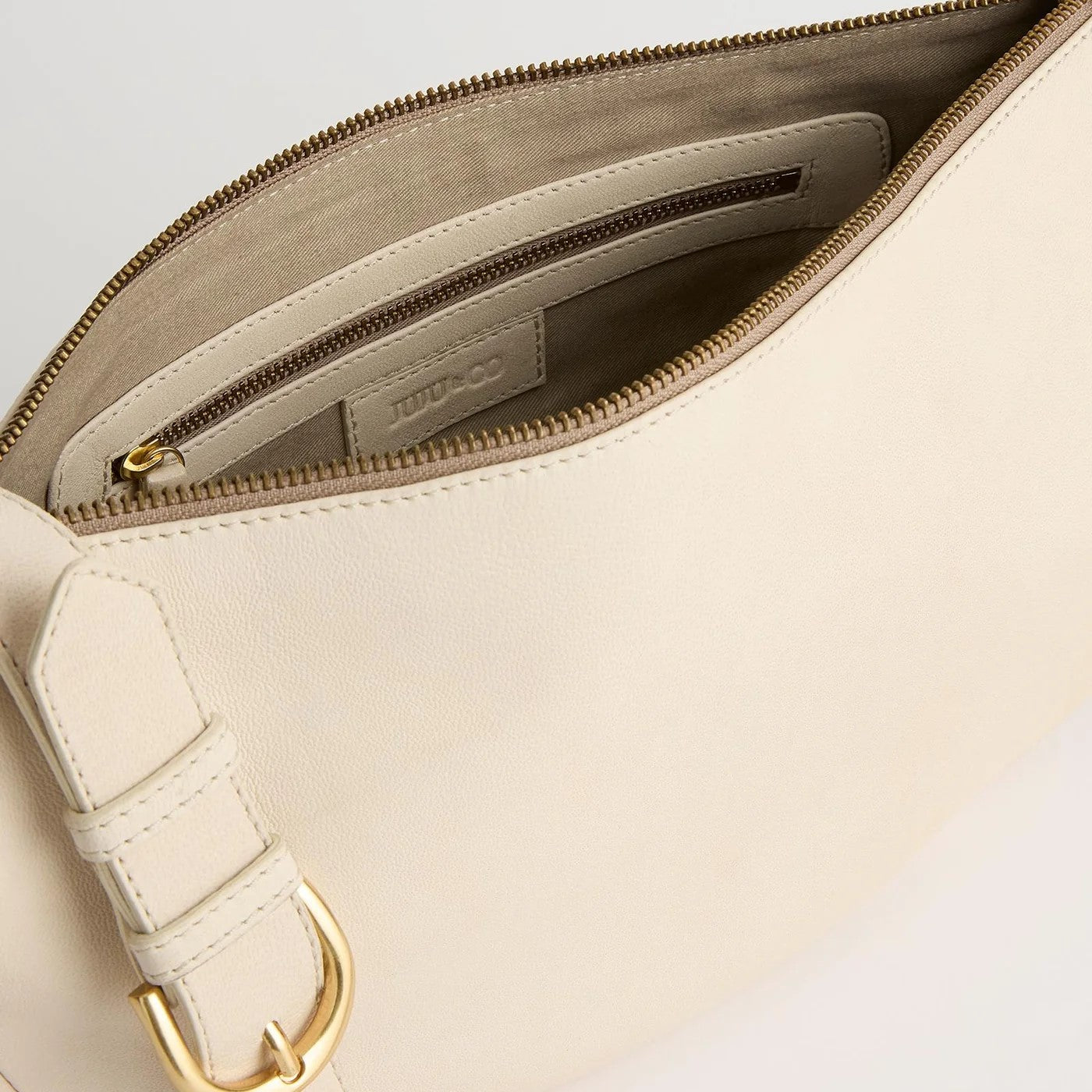 Juju Shasta Sling Leather Bag Ivory