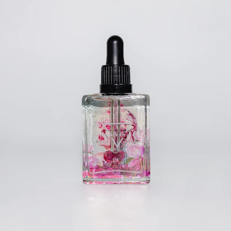 Body oil by Becca Project