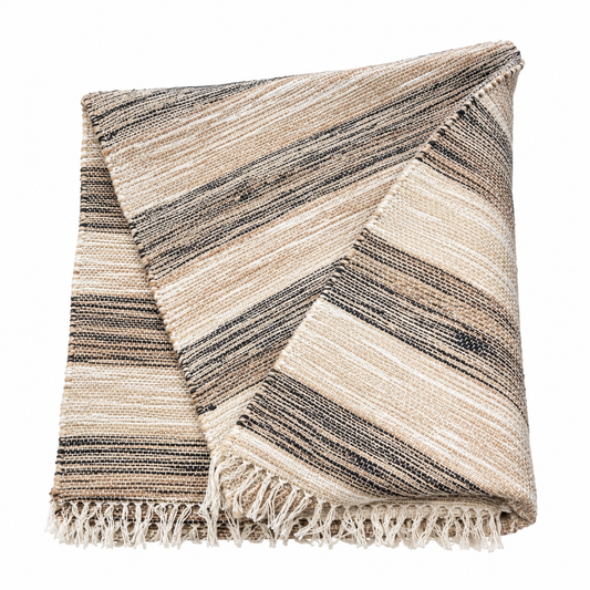 Juliette Black & Natural Runner