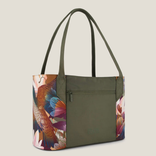Green insulated cooler or picnic bag by flox  