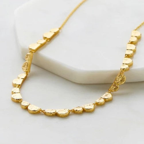 Gold necklace 