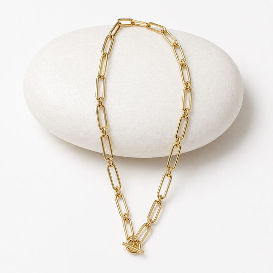 Gold chain necklace
