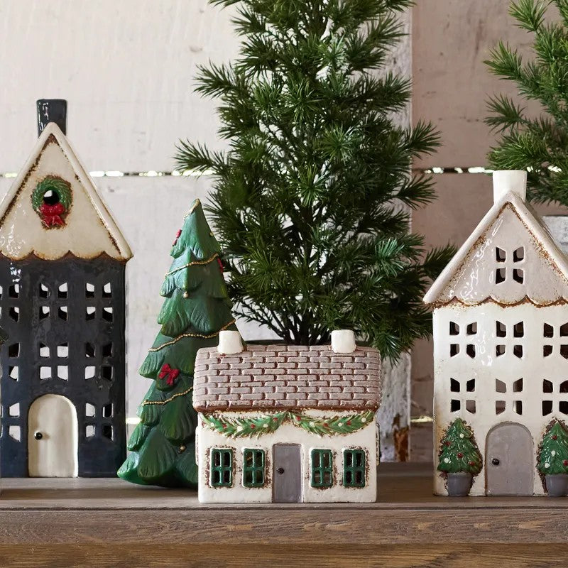 Christmas Tea Light Cottage with Swag