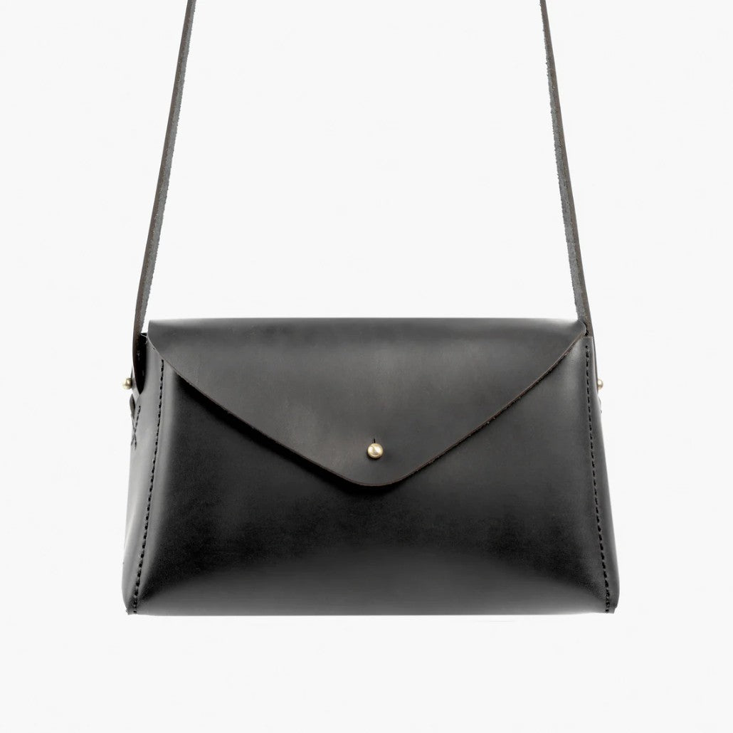 Black handbag with a strap loyal 