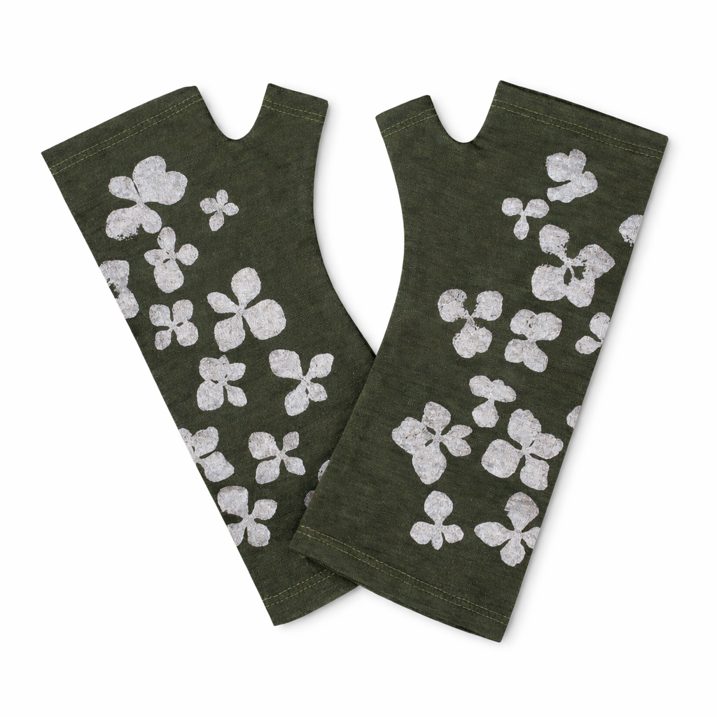 Kate Watt Merino Green Hydrangea Gloves