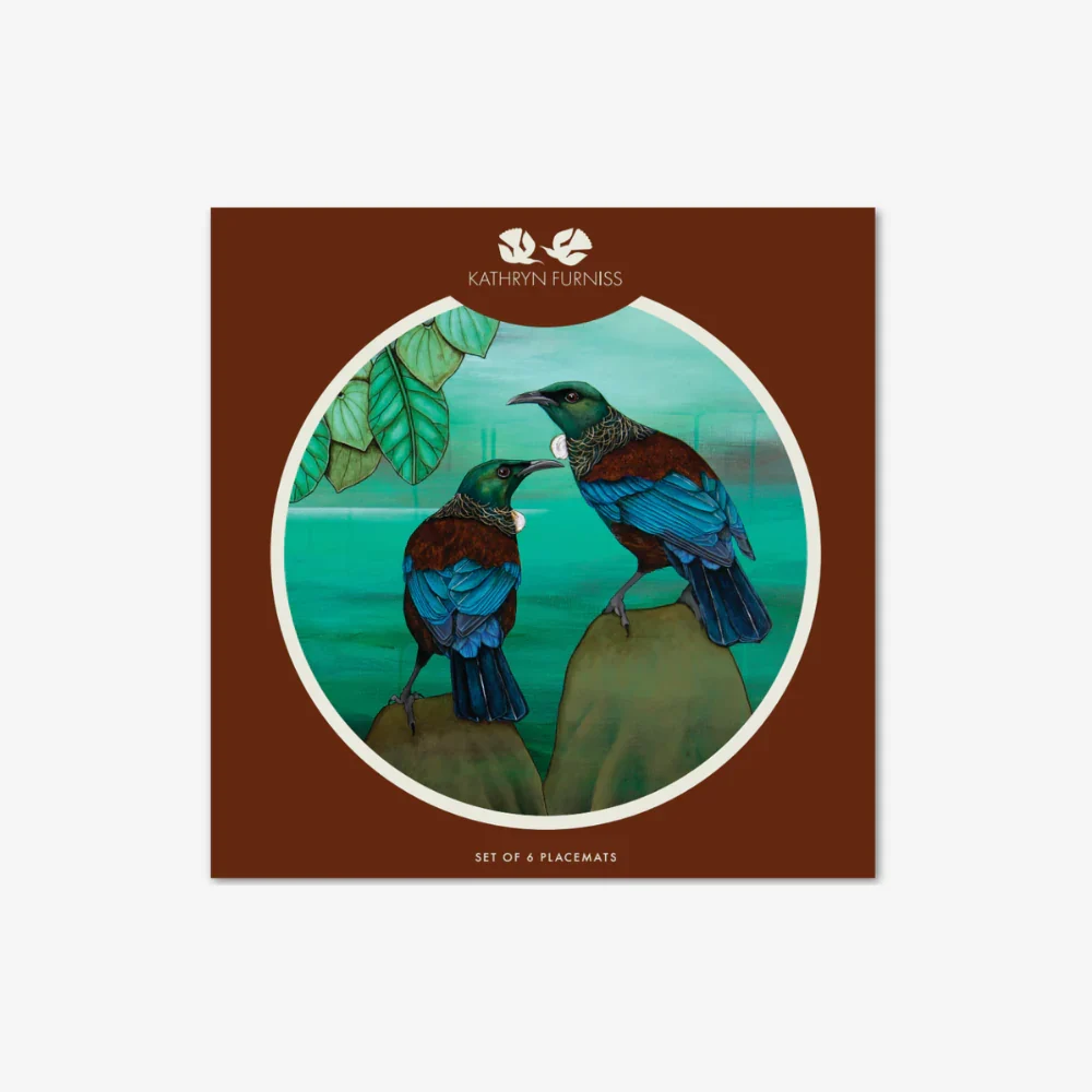 Placemat with bird design 