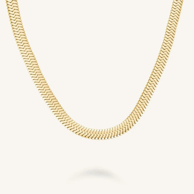 Gold chain necklace