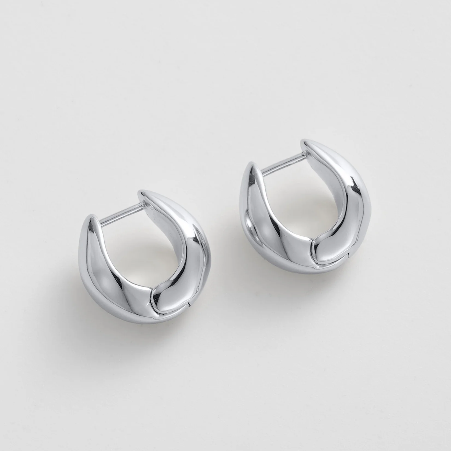 Pair of silver hoop earrings 