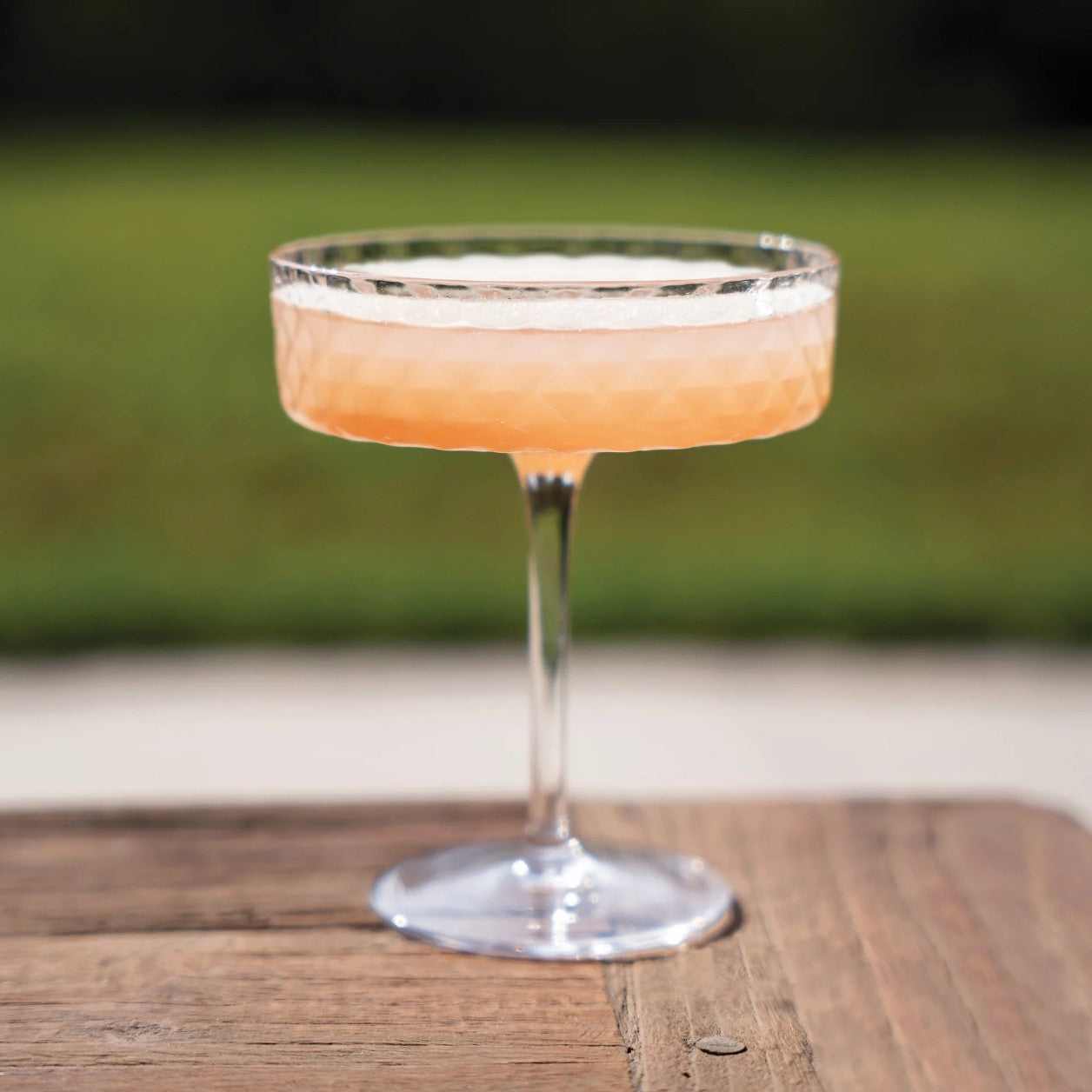 Textured champagne glass 