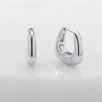Pair of silver hoop earrings 