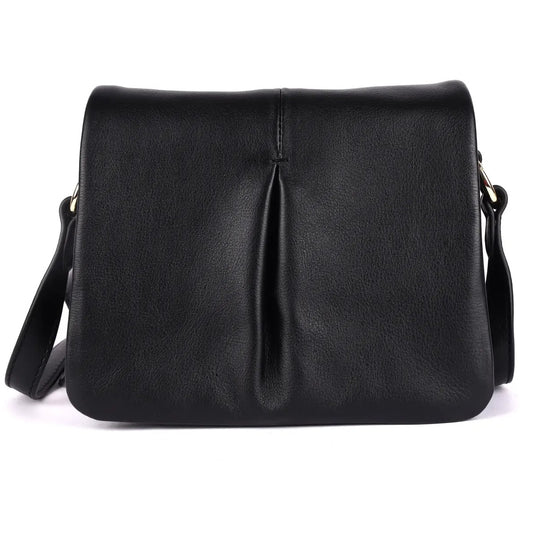 Black leather handbag 