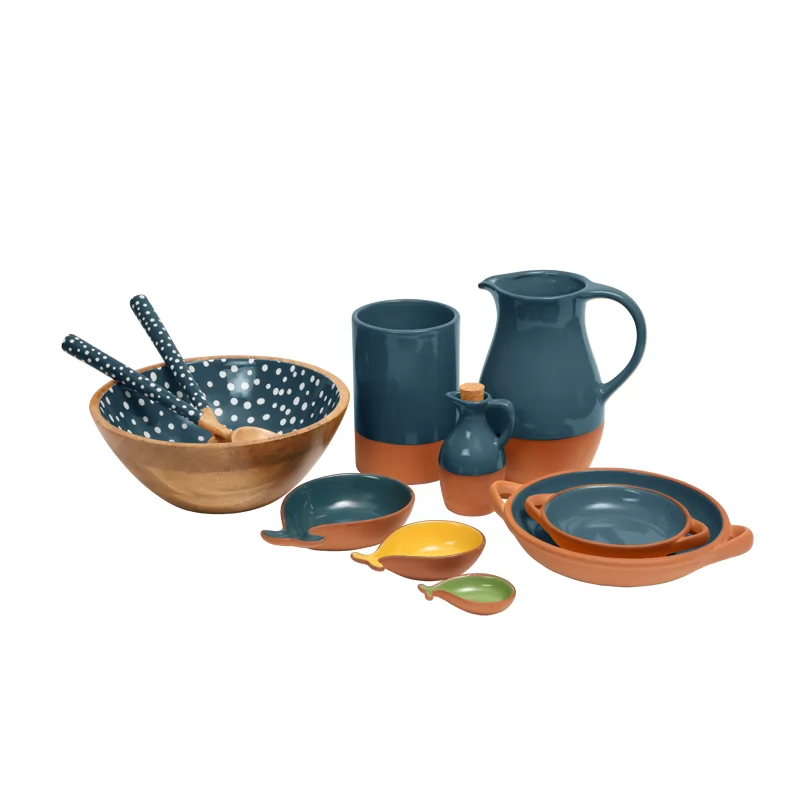 Set of terracotta kitchenware